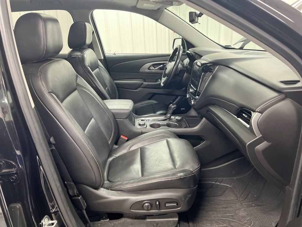 Used 2018 Chevrolet Traverse LT AWD/4WD image 23