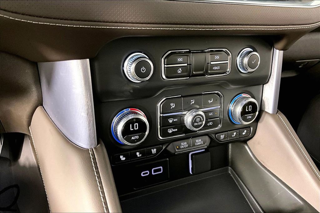 Used 2024 GMC Yukon SLT w/ SLT Luxury Package RWD image 14