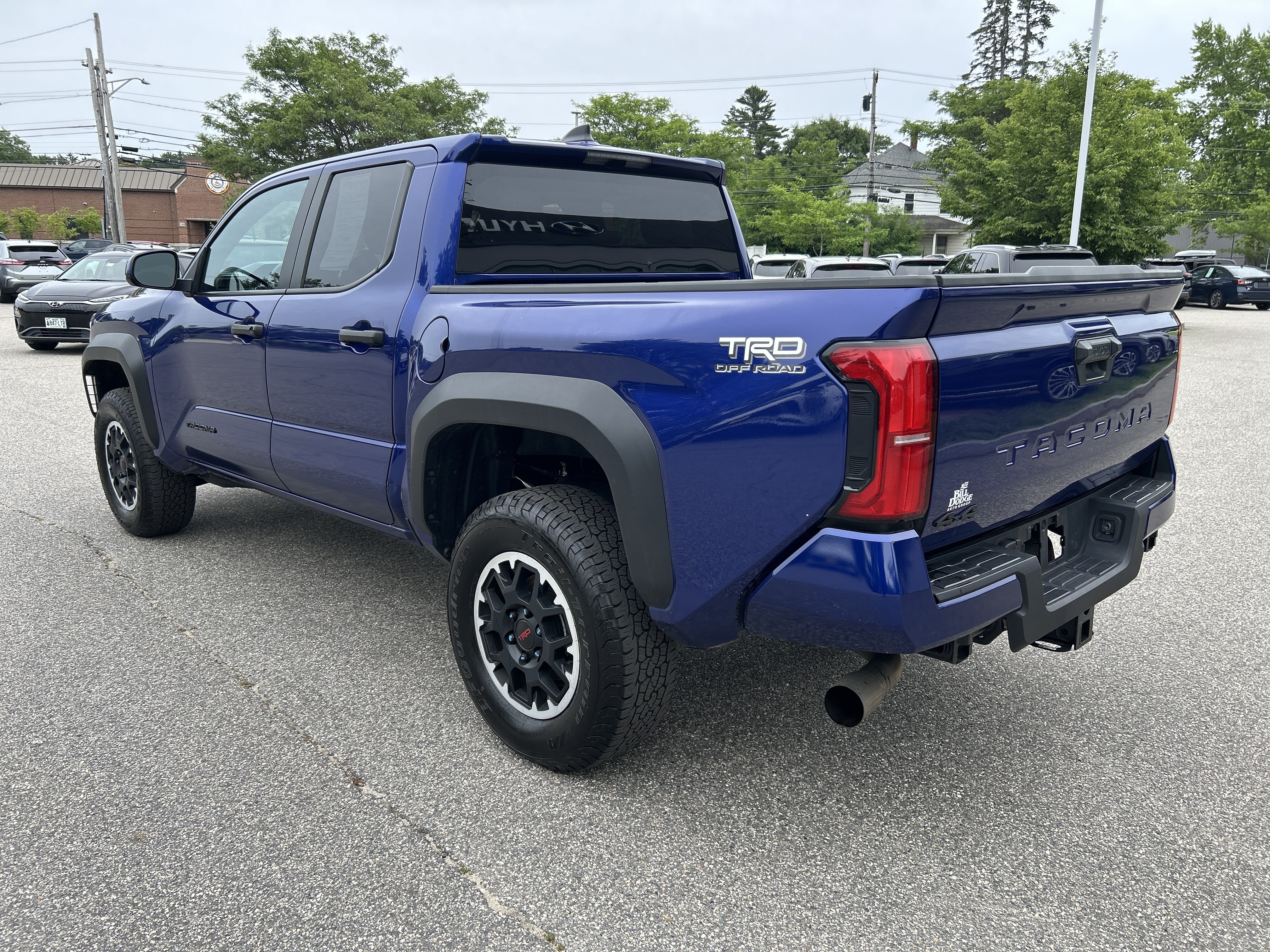 Used 2024 Toyota Tacoma TRD Off-Road AWD/4WD image 7