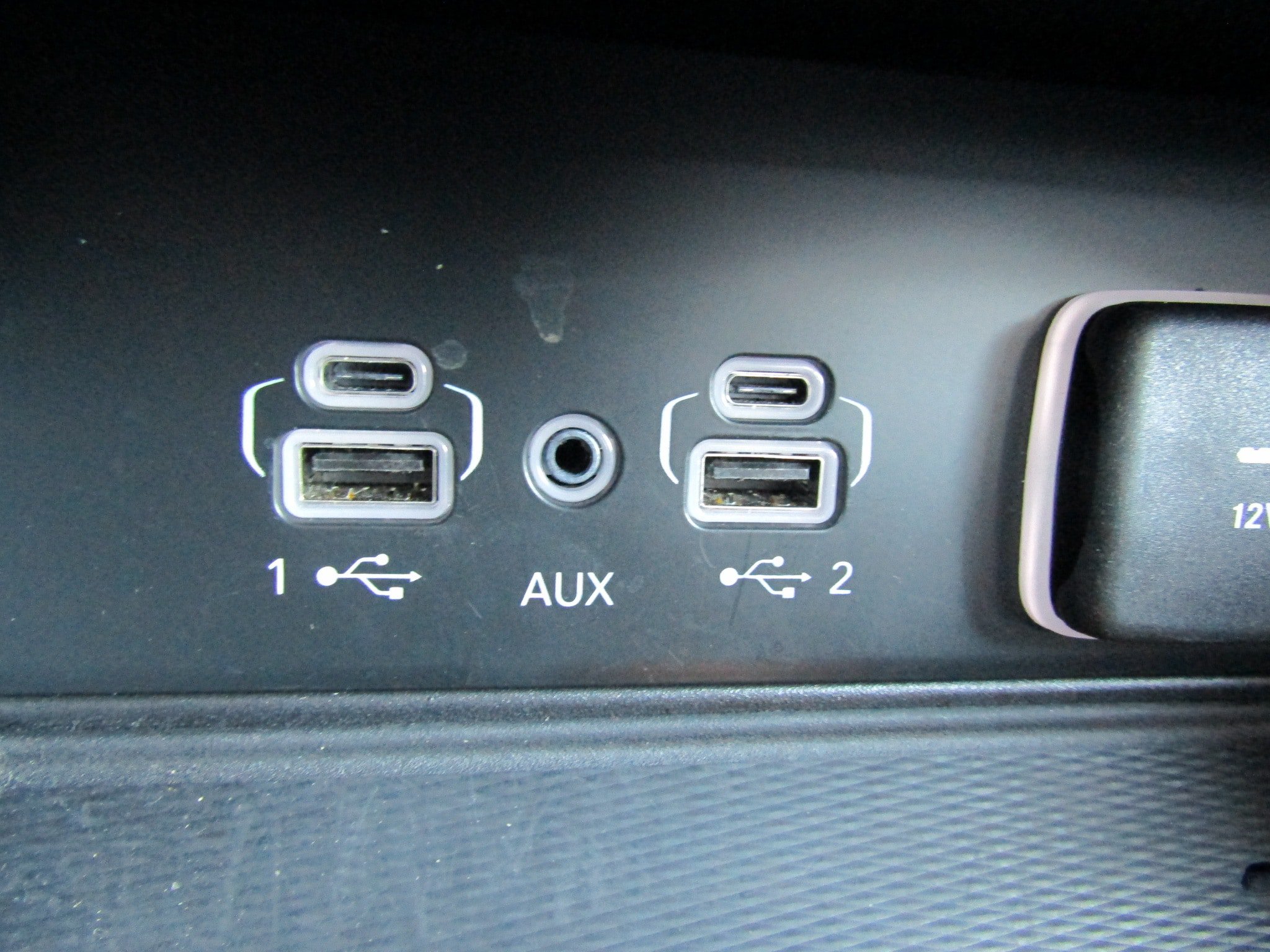 Used 2023 Jeep Grand Cherokee L Laredo AWD/4WD image 30