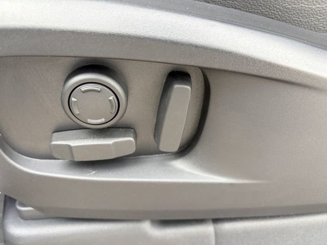 Used 2023 Land Rover Defender 90 SE image 7