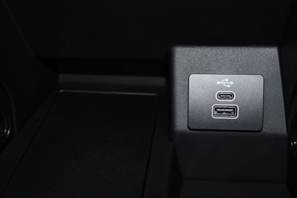 New 2025 Ford Ranger XLT w/ Chrome Accent Package image 38