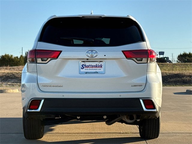 Used 2019 Toyota Highlander Limited image 7