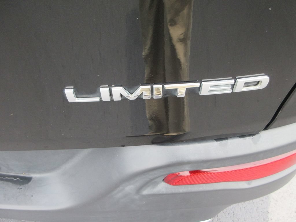 Used 2016 Jeep Cherokee Limited AWD/4WD image 10