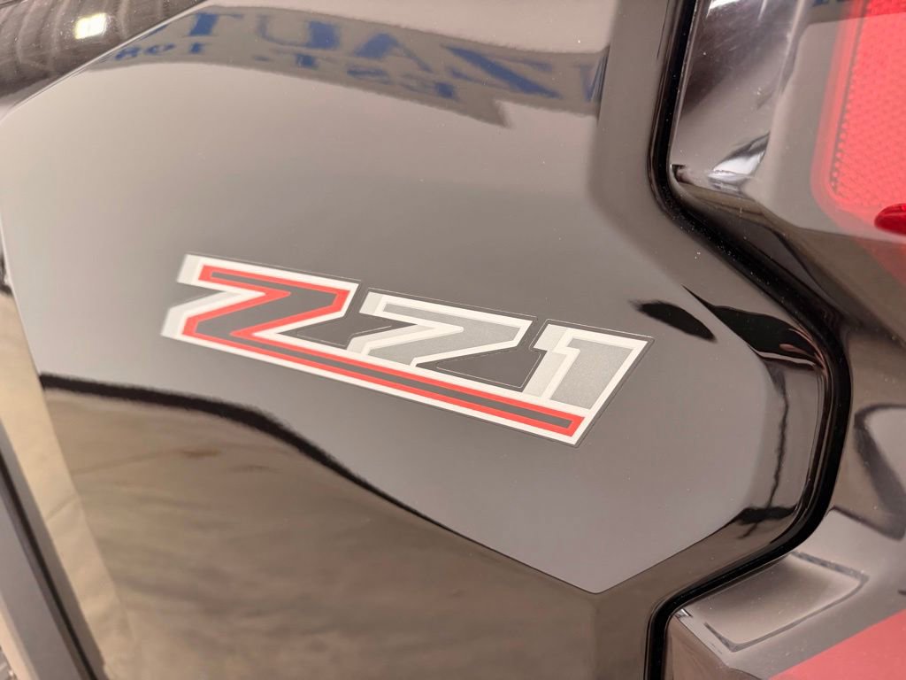 Used 2023 Chevrolet Colorado Z71 w/ Z71 Convenience Package 2 AWD/4WD image 13