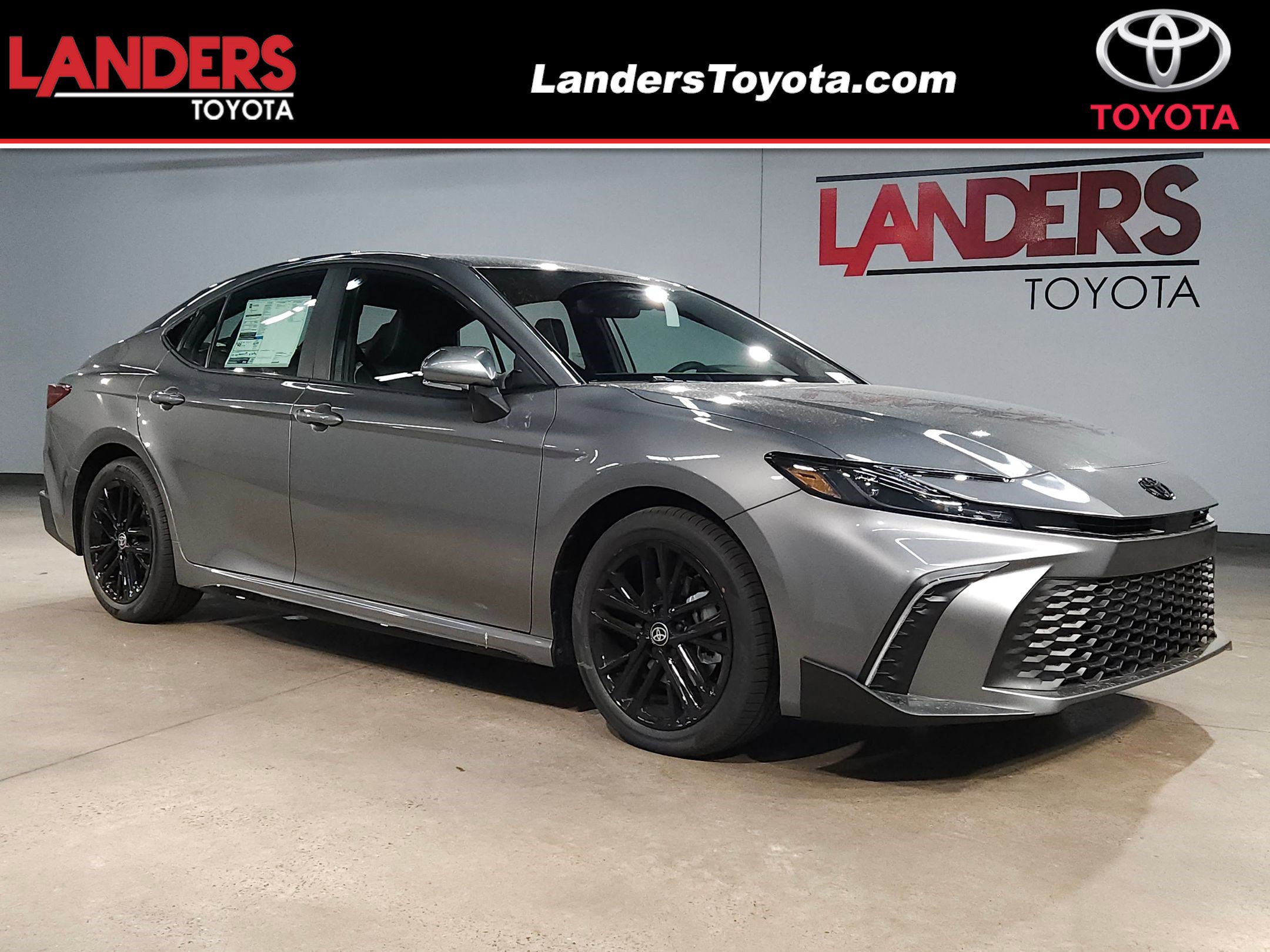 New 2026 Toyota Camry SE image 1