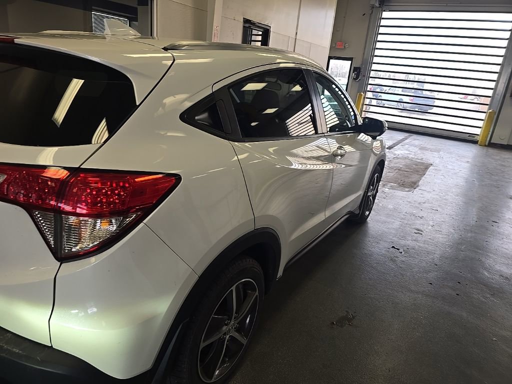 Used 2022 Honda HR-V EX image 4