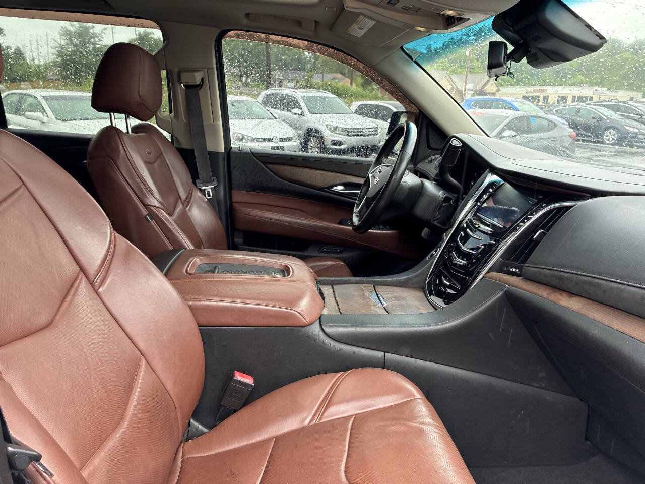 Used 2017 Cadillac Escalade ESV Luxury AWD/4WD image 20