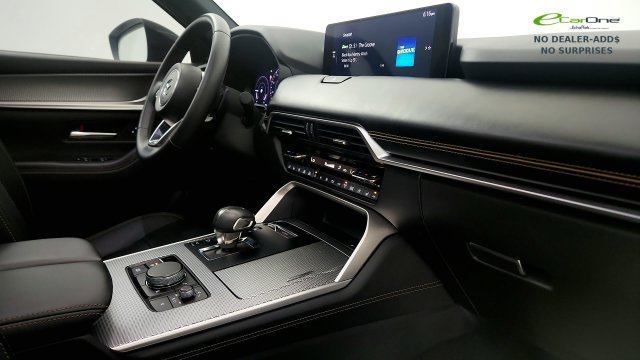 Used 2025 MAZDA CX-70 Plug-In Hybrid w/ Premium Plus AWD/4WD image 37