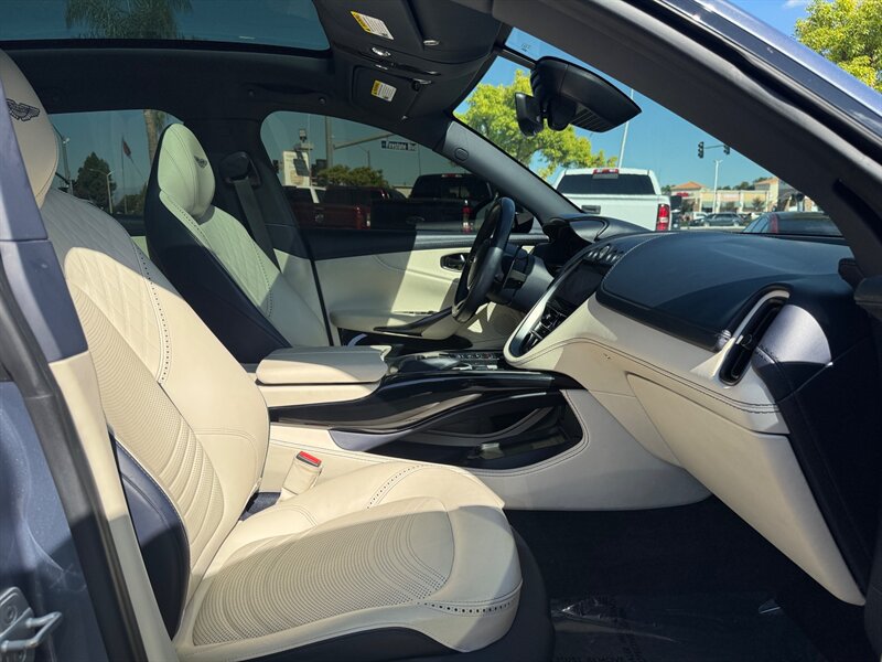 Used 2022 Aston Martin DBX AWD/4WD image 60