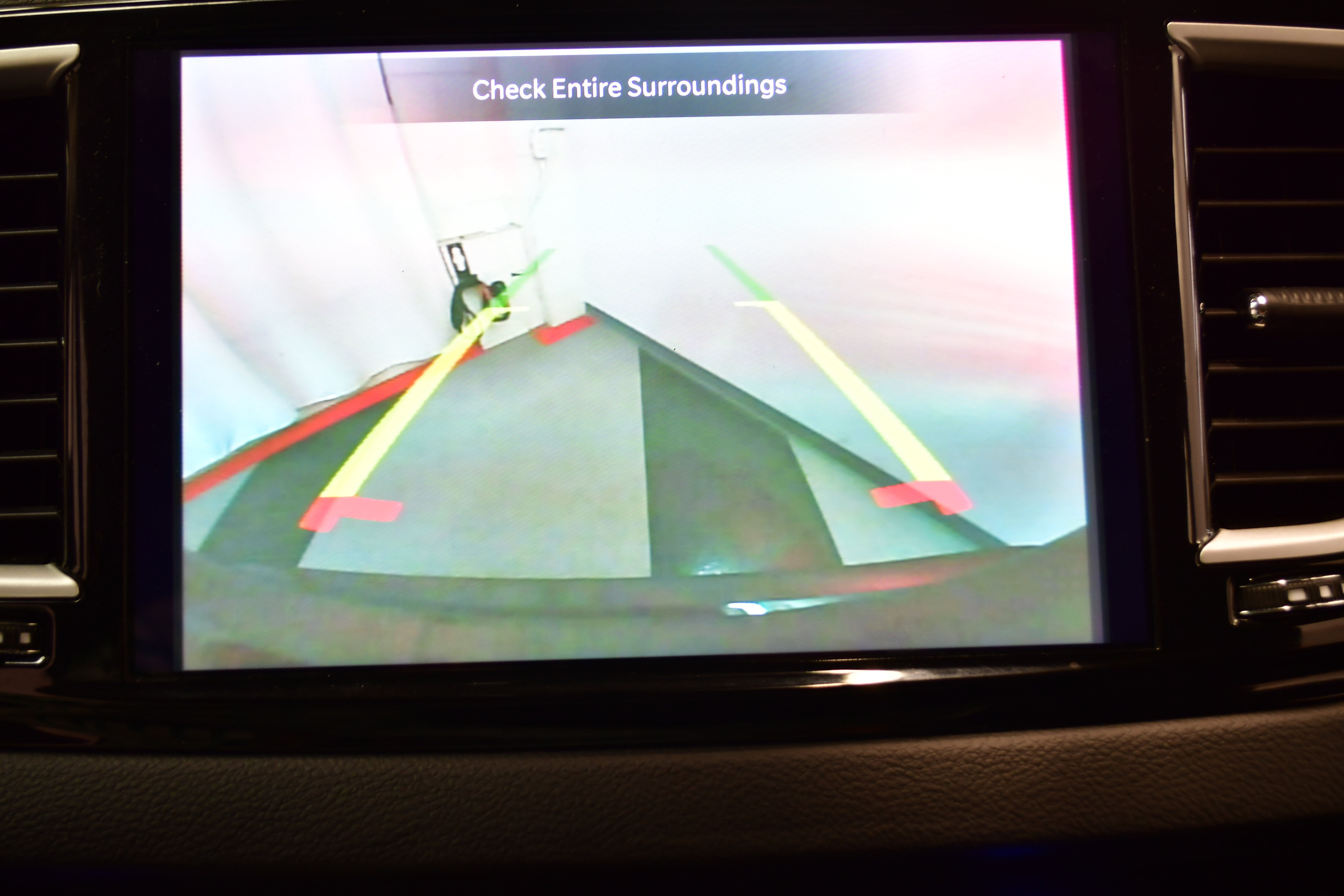 Used 2024 Chrysler Pacifica Touring-L image 26