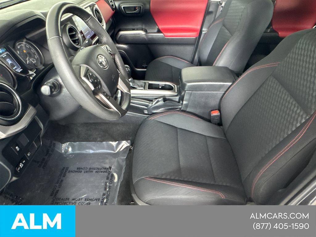 Used 2023 Toyota Tacoma SR5 AWD/4WD image 11