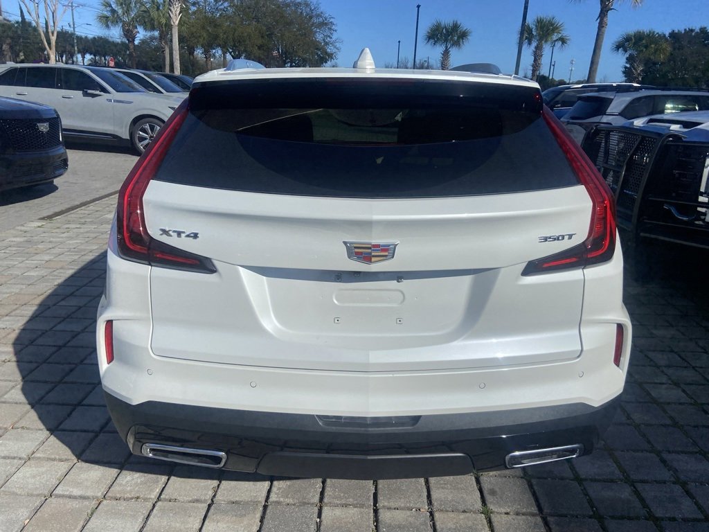 Certified 2025 Cadillac XT4 Premium Luxury image 5