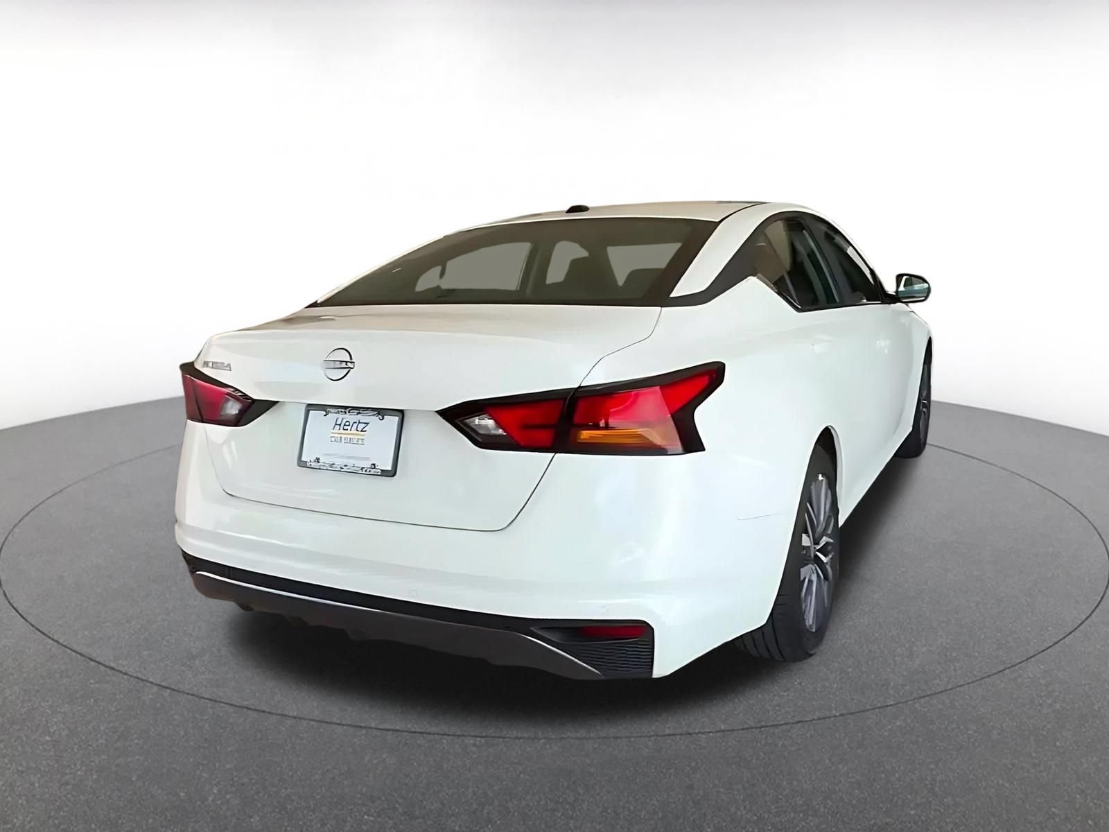 Used 2026 Nissan Altima 2.5 SV FWD image 15