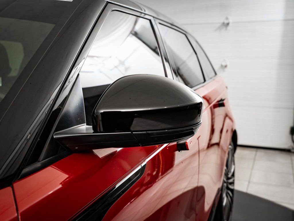 Used 2022 Land Rover Range Rover Velar R-Dynamic S AWD/4WD image 14