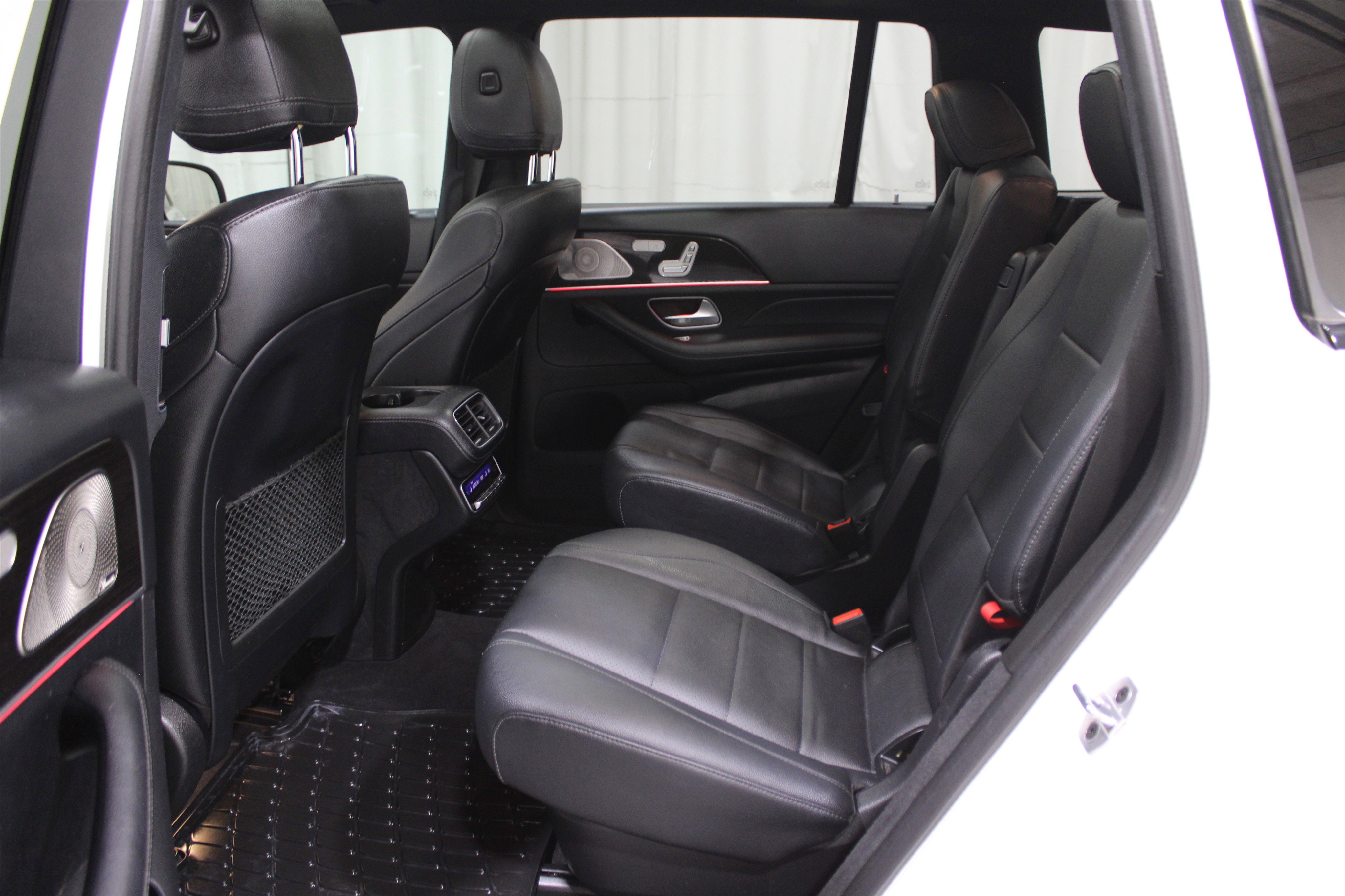 Used 2022 Mercedes-Benz GLS 450 4MATIC image 22