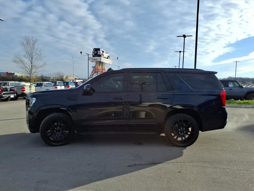 Used 2021 GMC Yukon SLT w/ SLT Luxury Plus Package image 6