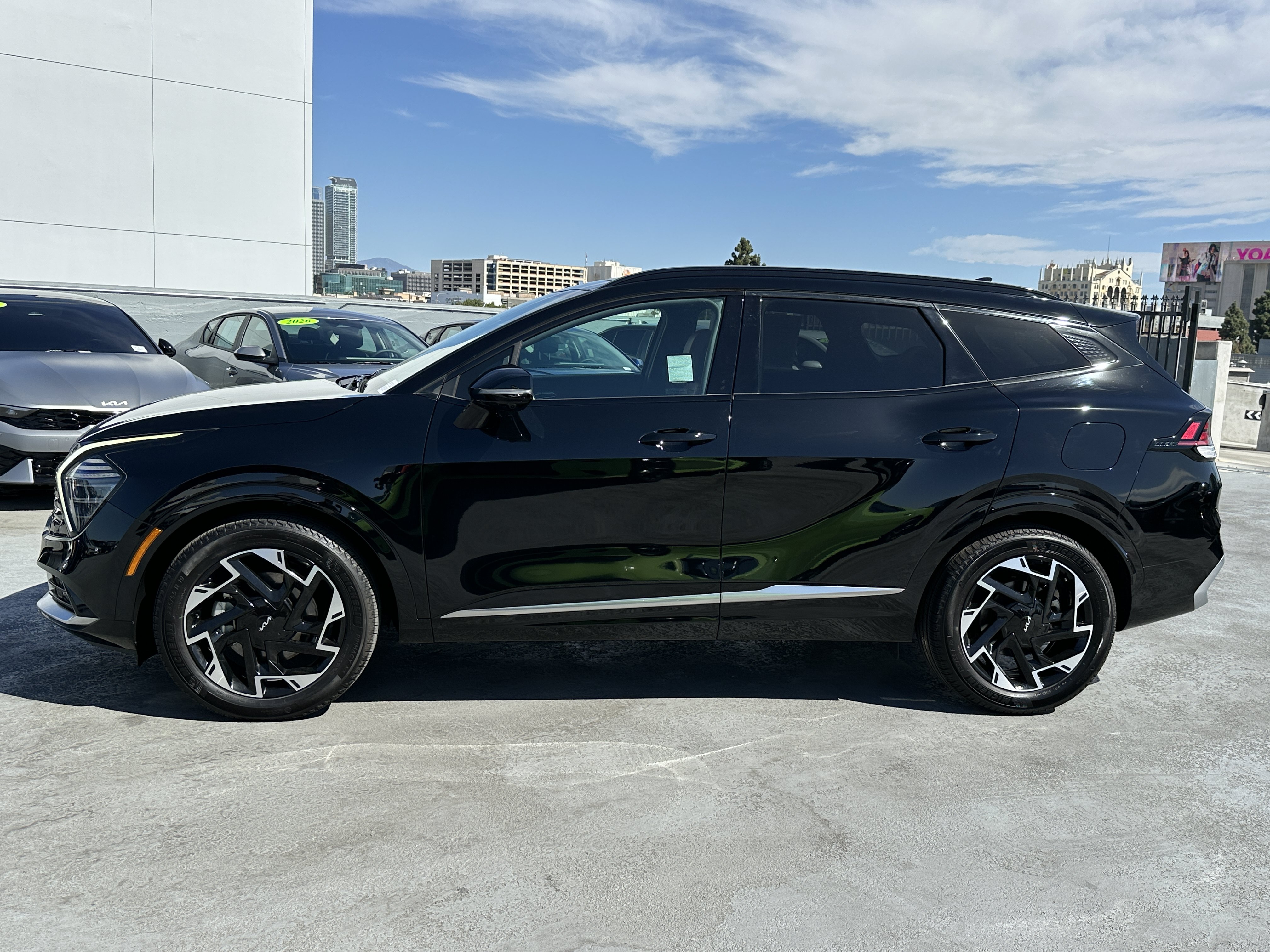 Certified 2024 Kia Sportage SX FWD image 3