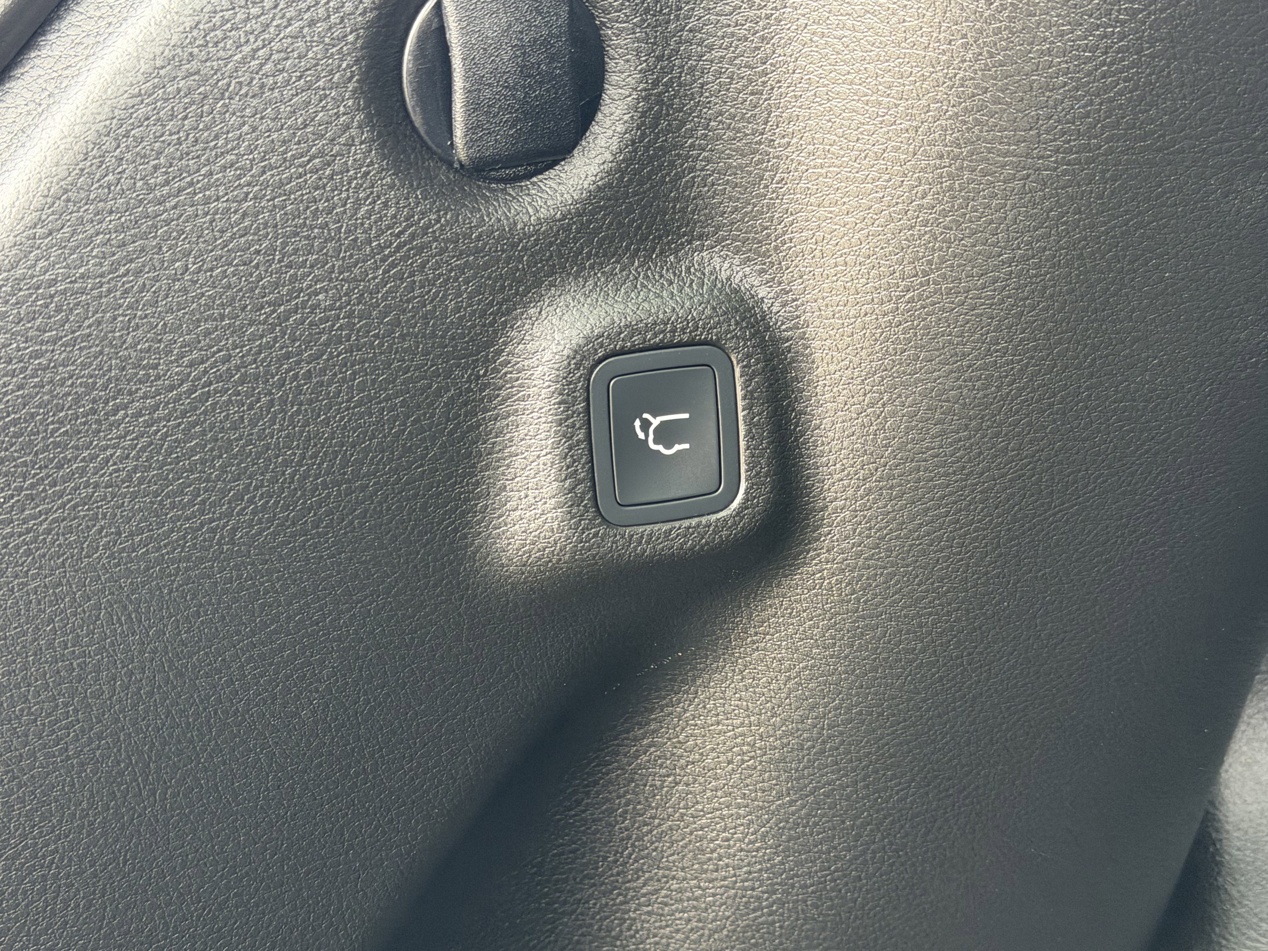 Used 2026 Jeep Compass Limited AWD/4WD image 11