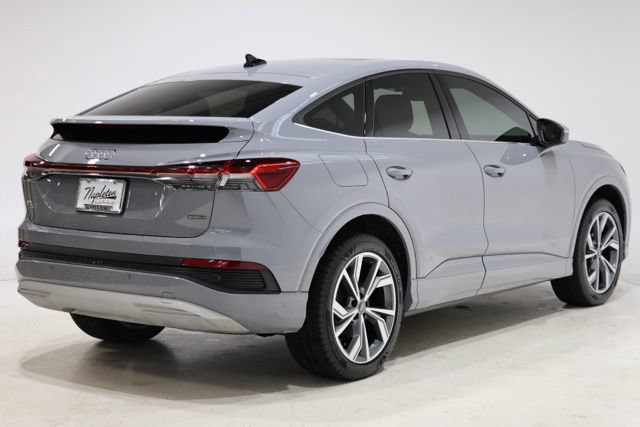 Used 2022 Audi Q4 e-tron Premium AWD/4WD image 7