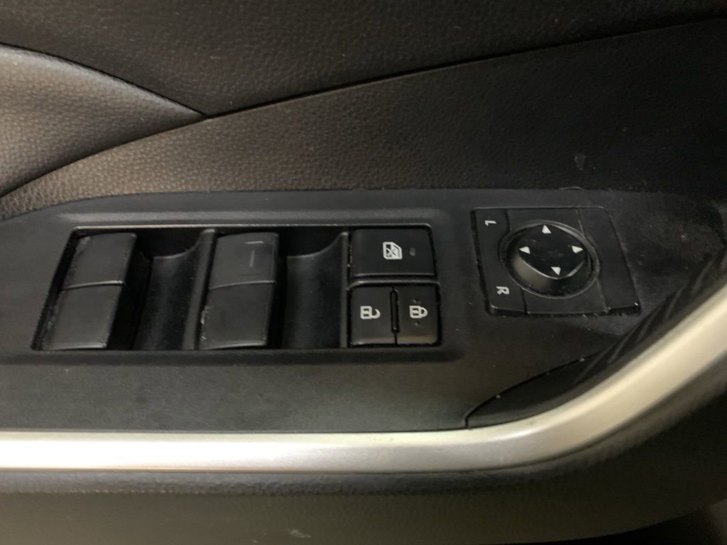 Used 2021 Toyota RAV4 XLE image 12