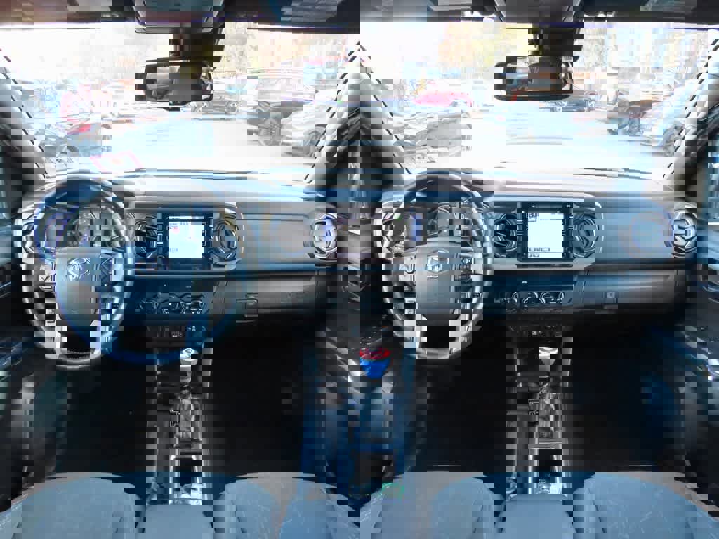 Used 2019 Toyota Tacoma TRD Sport image 19