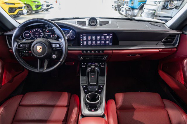 Used 2024 Porsche 911 Targa 4S w/ Premium Package image 27