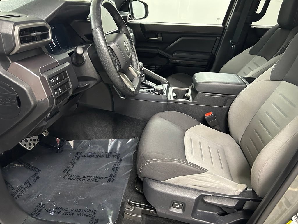 Certified 2025 Toyota Tacoma TRD Sport AWD/4WD image 11