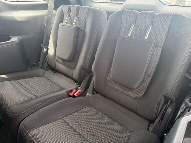 Certified 2018 Ford Explorer XLT AWD/4WD image 17