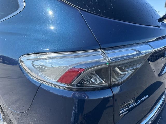 Used 2024 Buick Enclave Avenir w/ Avenir Technology Package image 27