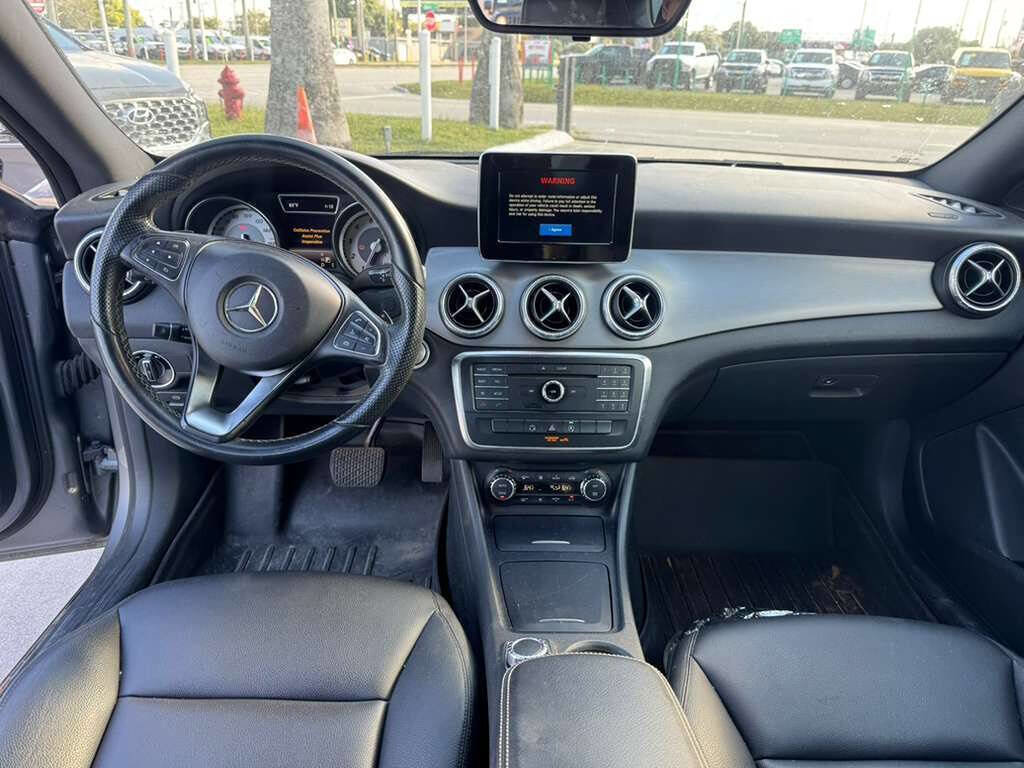 Used 2015 Mercedes-Benz CLA 250 image 10