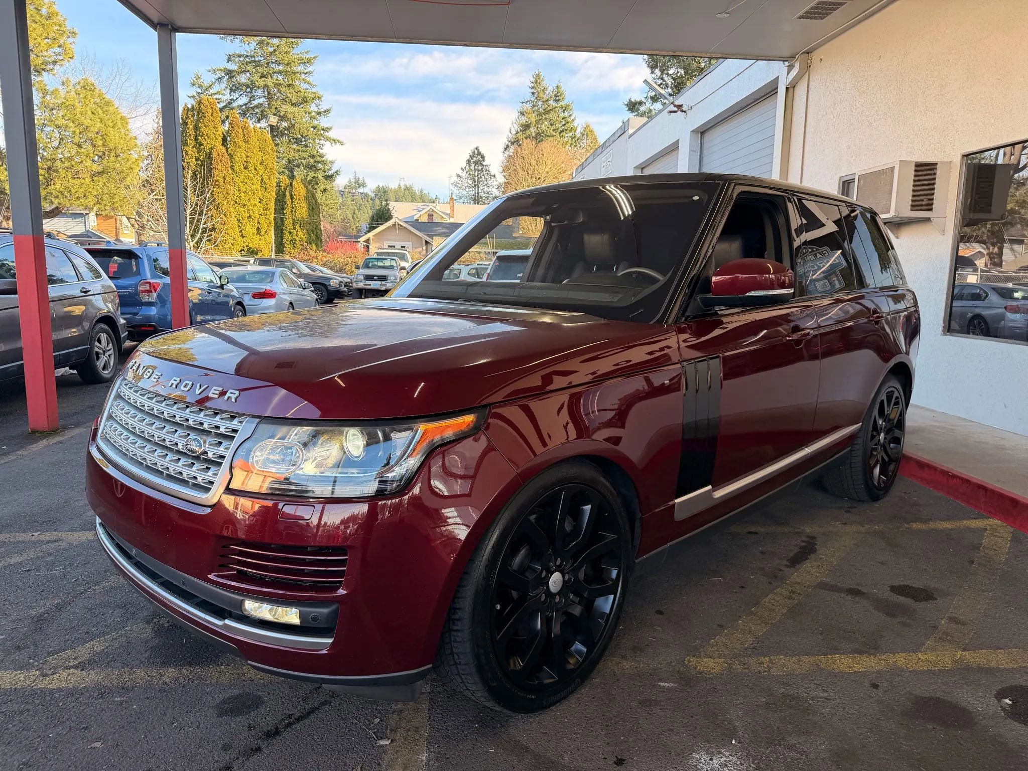 Used 2016 Land Rover Range Rover Supercharged image 3
