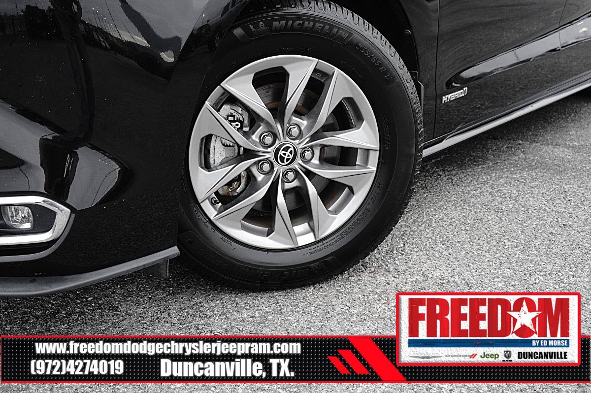 Used 2021 Toyota Sienna XLE FWD image 9