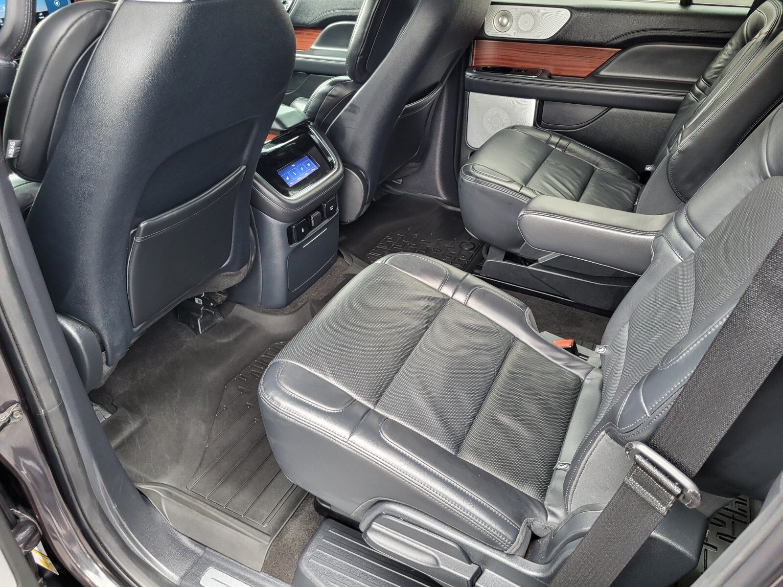 Used 2024 Lincoln Navigator Reserve AWD/4WD image 18