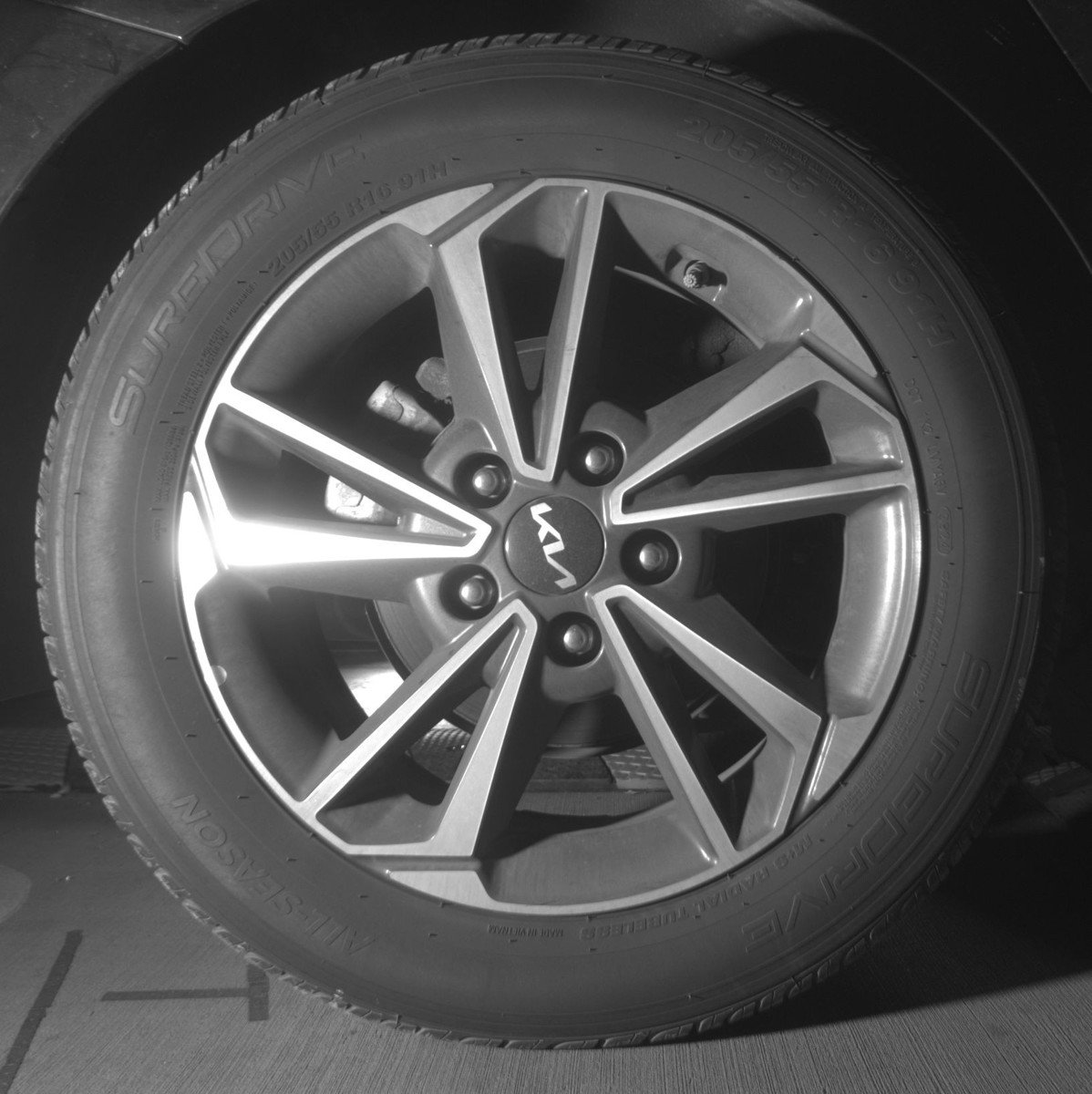 Used 2023 Kia Forte LXS image 15