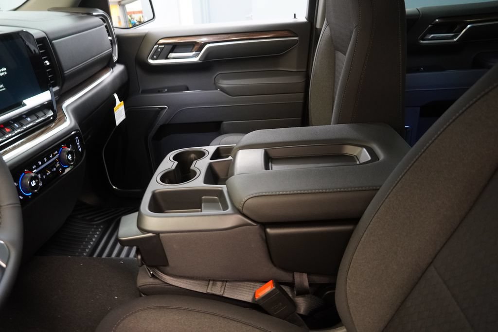 New 2026 Chevrolet Silverado 1500 LT AWD/4WD image 7