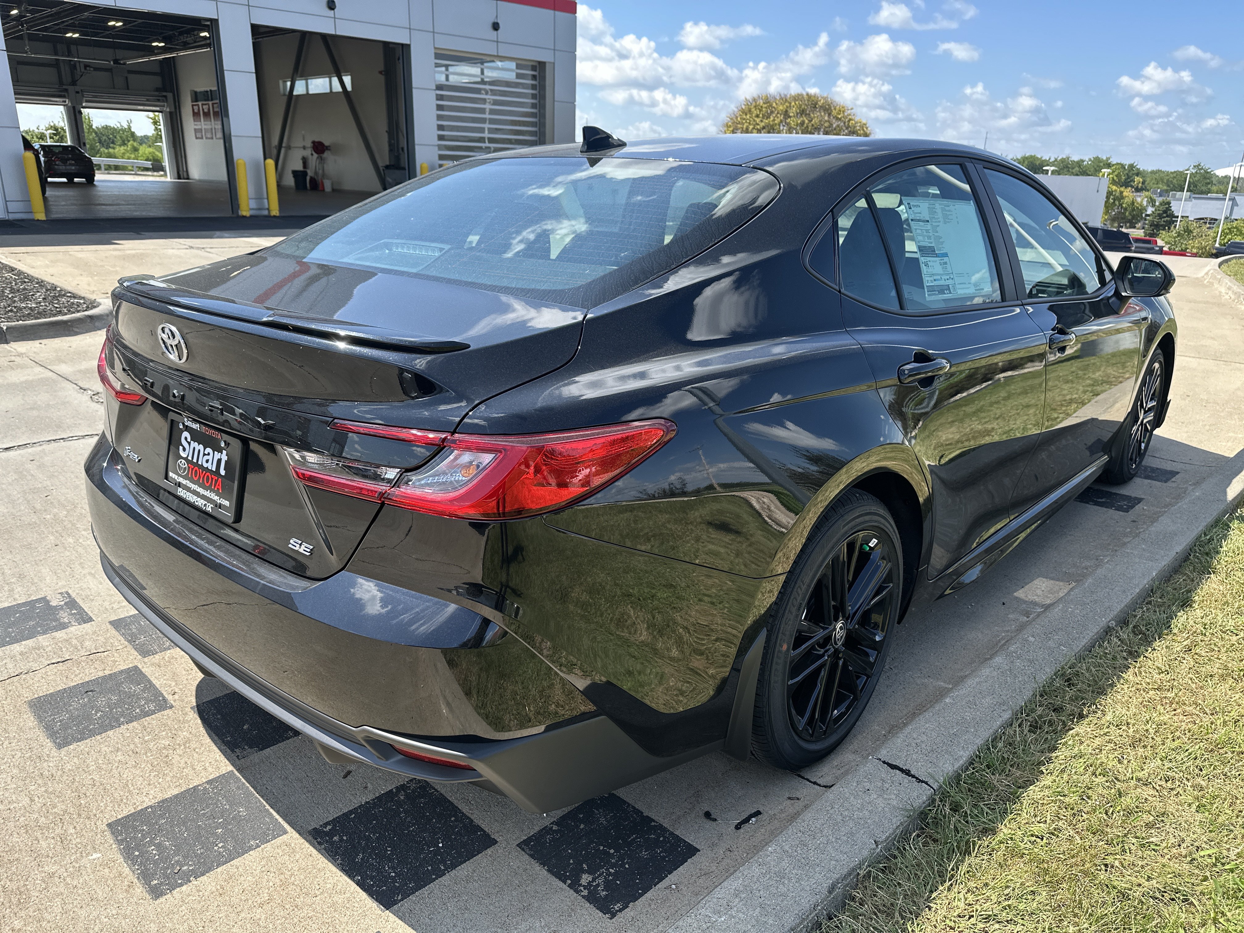 New 2026 Toyota Camry SE w/ Multimedia Upgrade Package FWD image 6