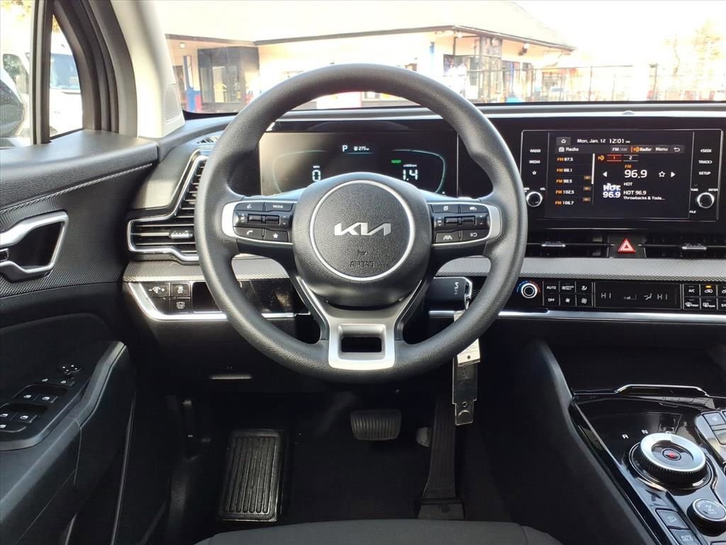 Used 2023 Kia Sportage LX image 19