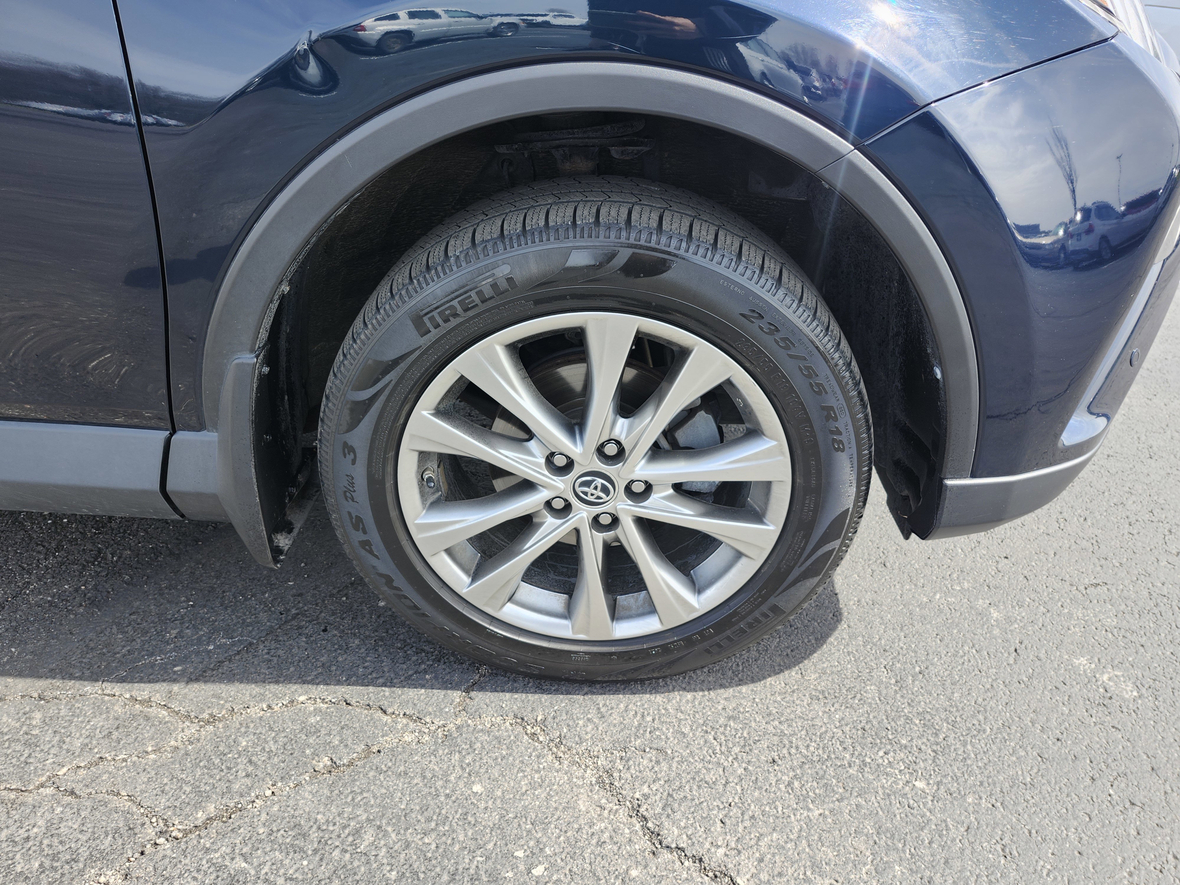 Used 2017 Toyota RAV4 Limited image 36