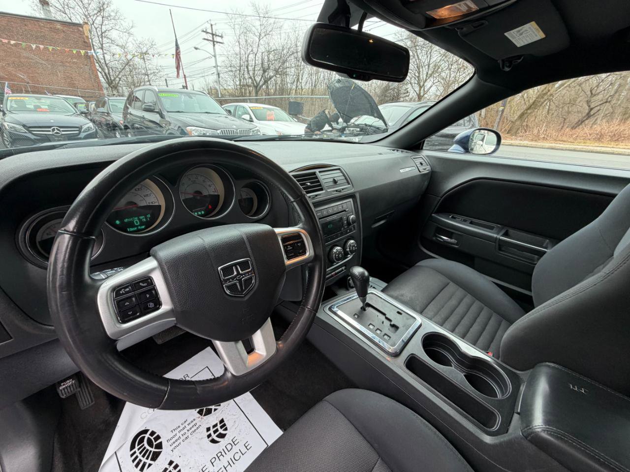 Used 2014 Dodge Challenger SXT image 23