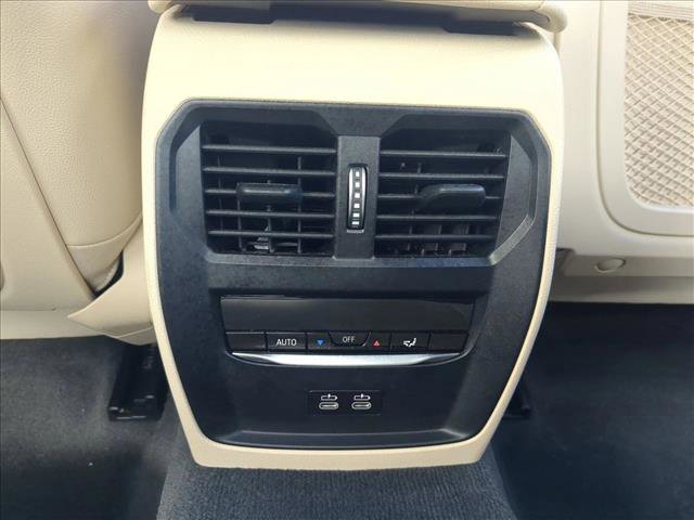 Used 2022 BMW 430i Coupe w/ Convenience Package image 18