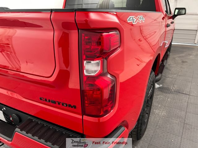 New 2026 Chevrolet Silverado 1500 Custom w/ Turbomax Blackout Package AWD/4WD image 15