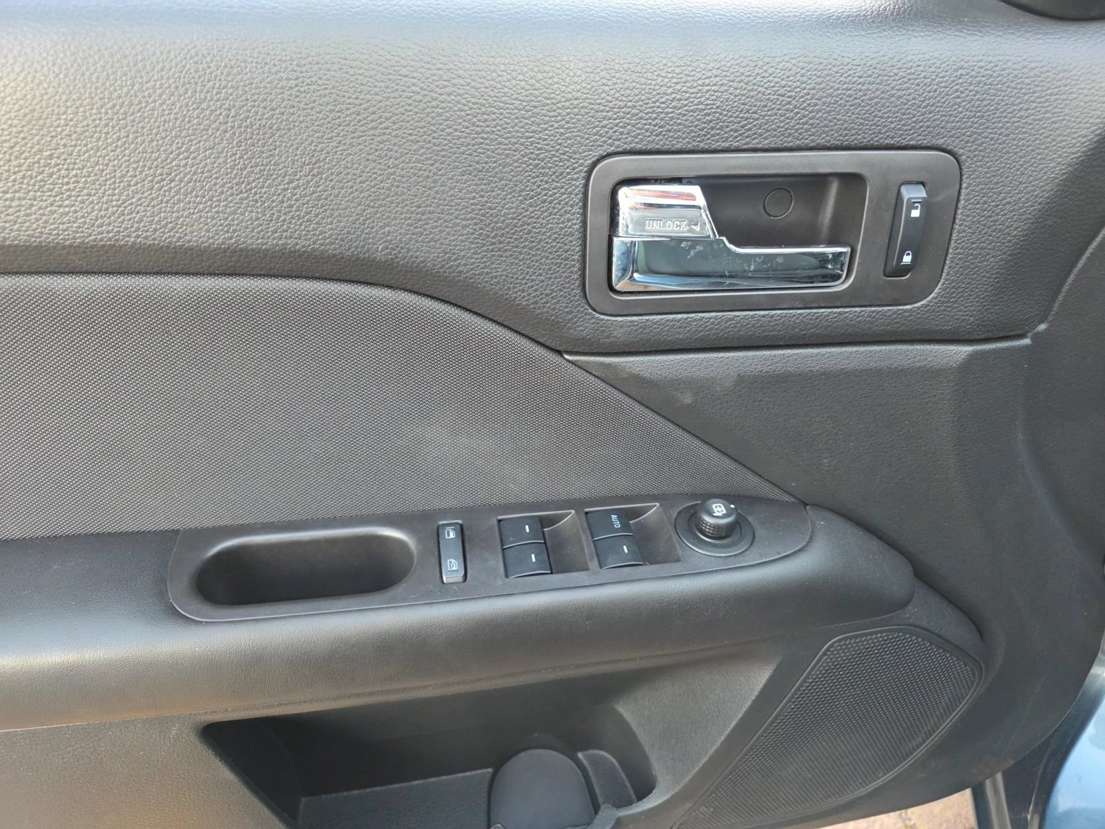 Used 2012 Ford Fusion SE FWD image 11
