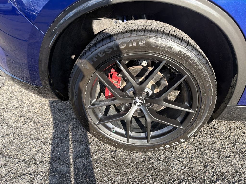 Used 2021 Alfa Romeo Stelvio Ti Sport image 32