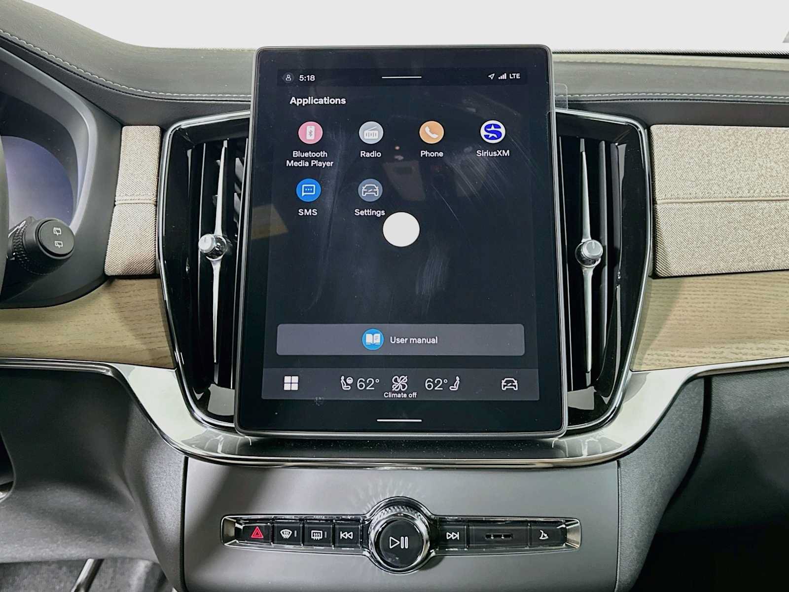 New 2027 Volvo XC90 B5 Core AWD/4WD image 13