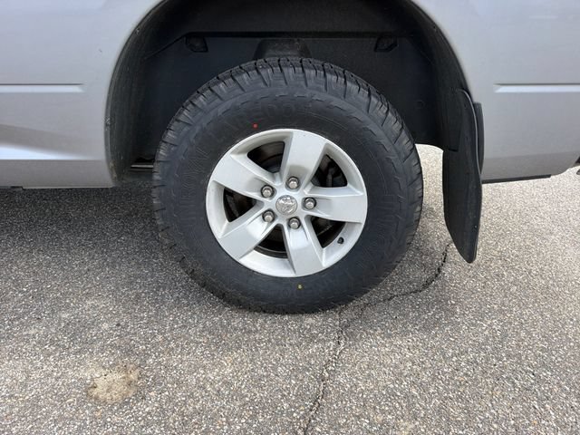 Used 2022 RAM 1500 Classic SLT w/ Trailer Tow Group AWD/4WD image 31