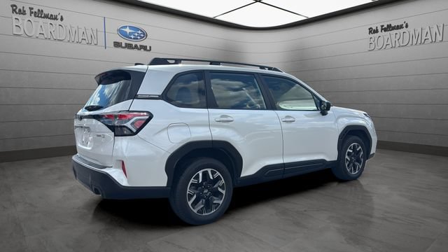 Used 2025 Subaru Forester w/ Convenience Package #1 AWD/4WD image 4