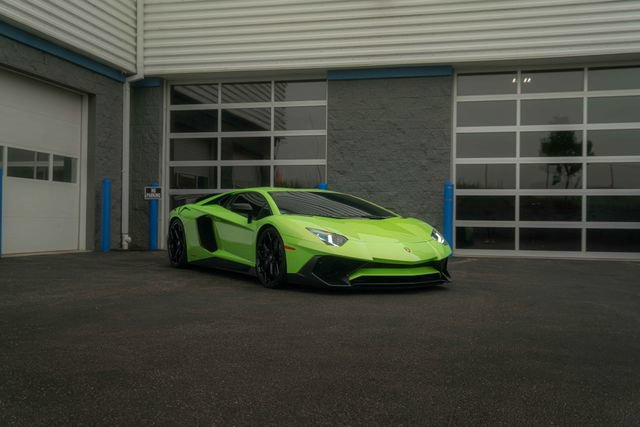 Used 2016 Lamborghini Aventador LP 750-4 Superveloce AWD/4WD image 27