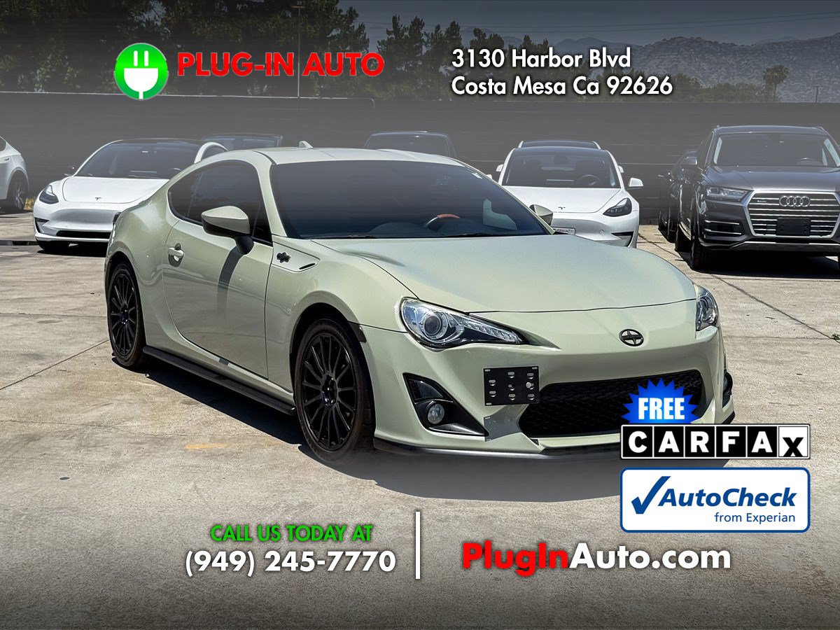 Used 2016 Scion FR-S RWD image 4