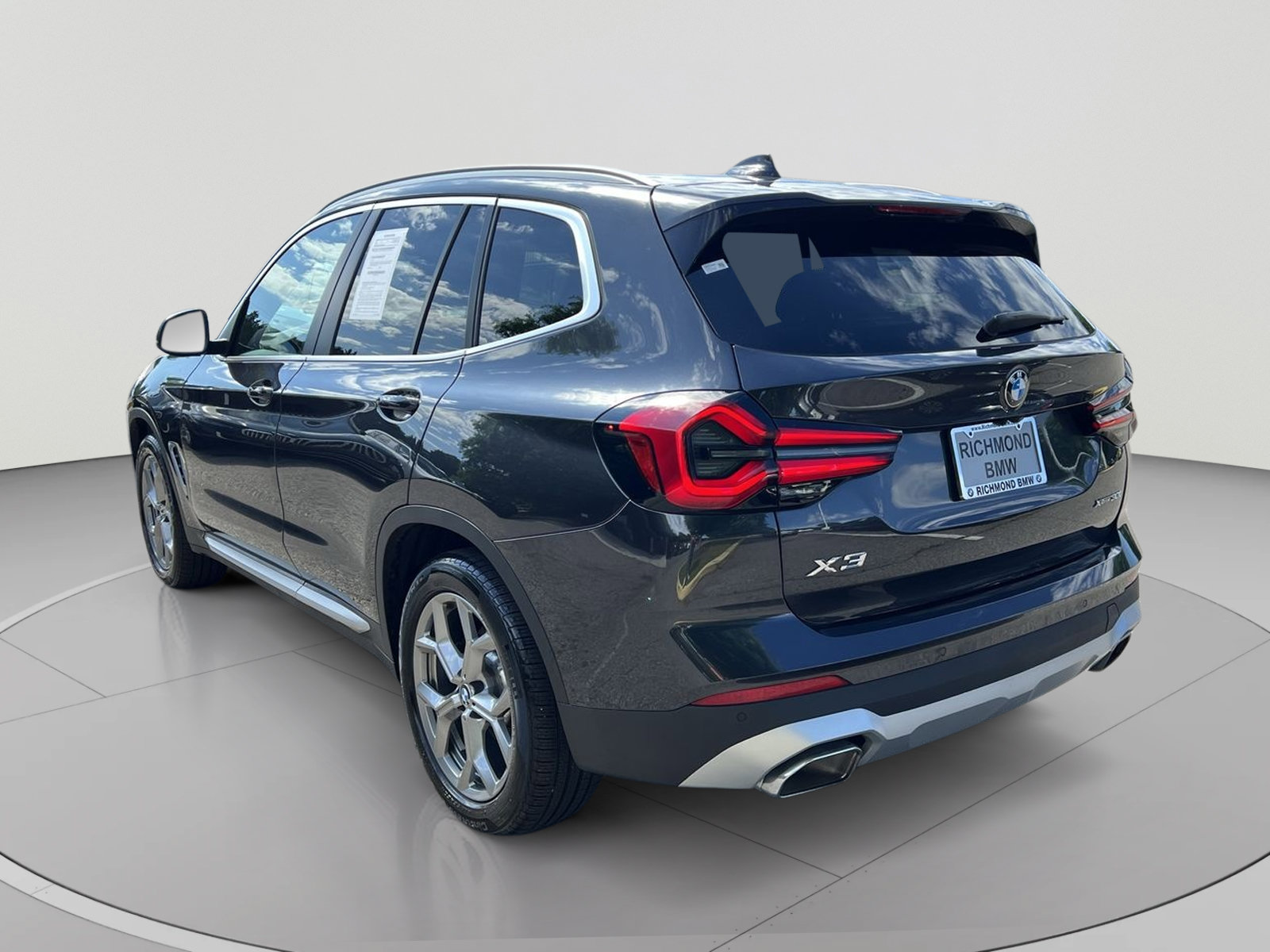 Used 2024 BMW X3 xDrive30i w/ Convenience Package AWD/4WD image 7